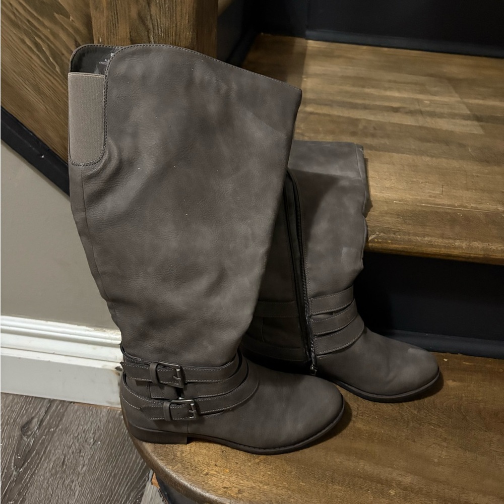 Maurices charcoal brown wide calf boots